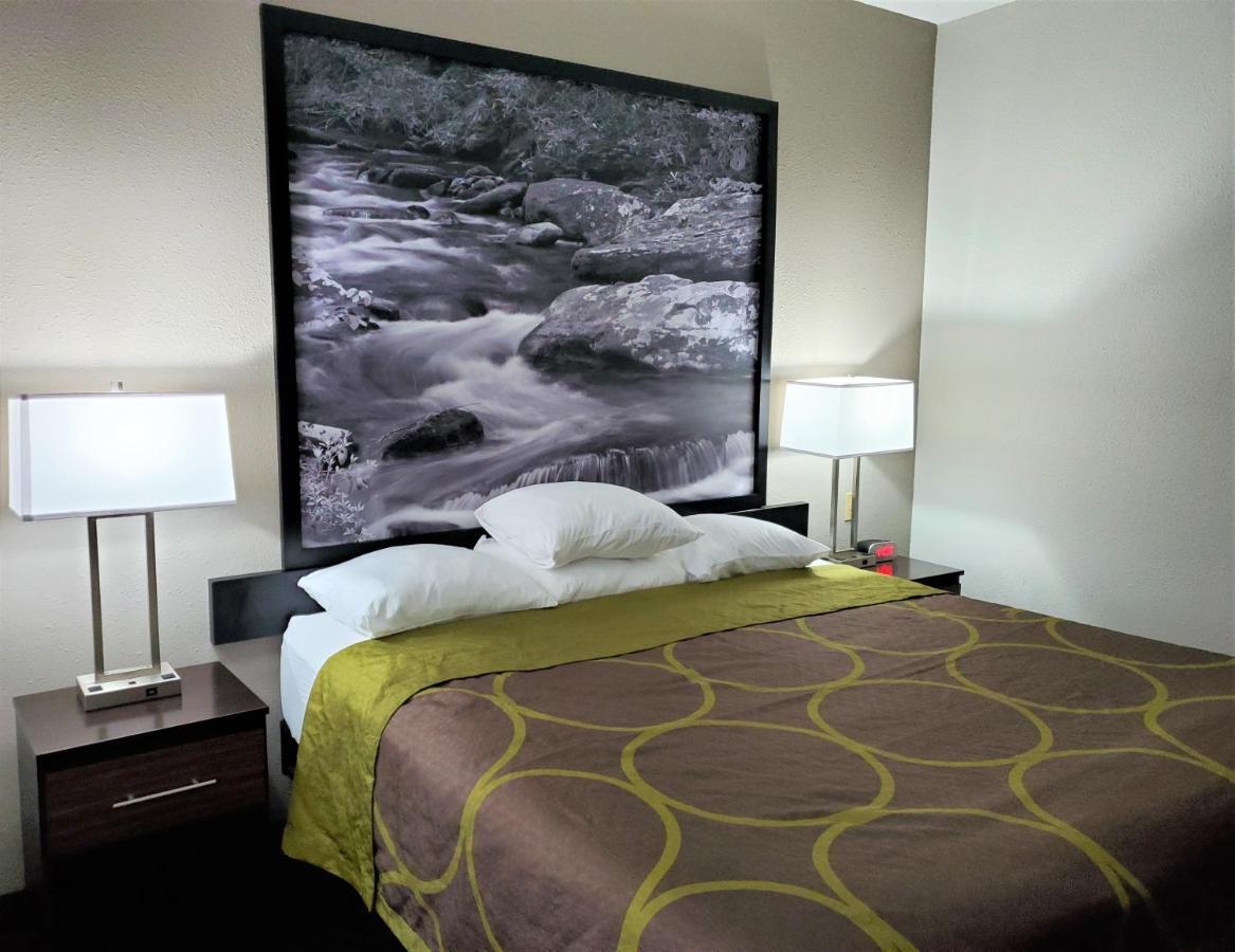 Super 8 By Wyndham High Point/Greensboro מראה חיצוני תמונה