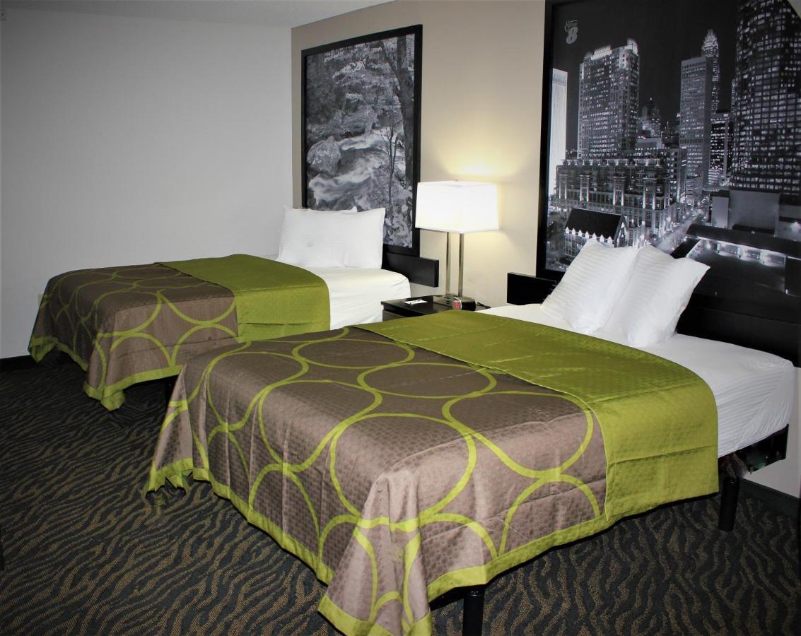 Super 8 By Wyndham High Point/Greensboro מראה חיצוני תמונה