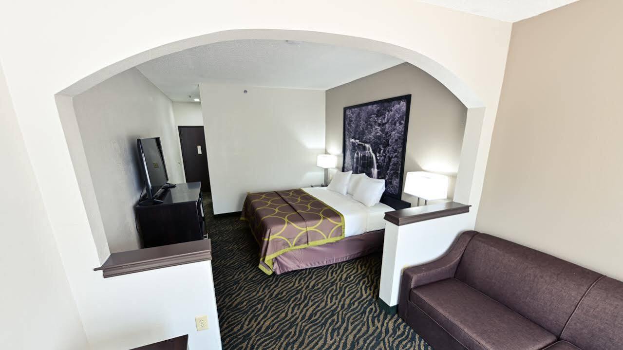 Super 8 By Wyndham High Point/Greensboro מראה חיצוני תמונה