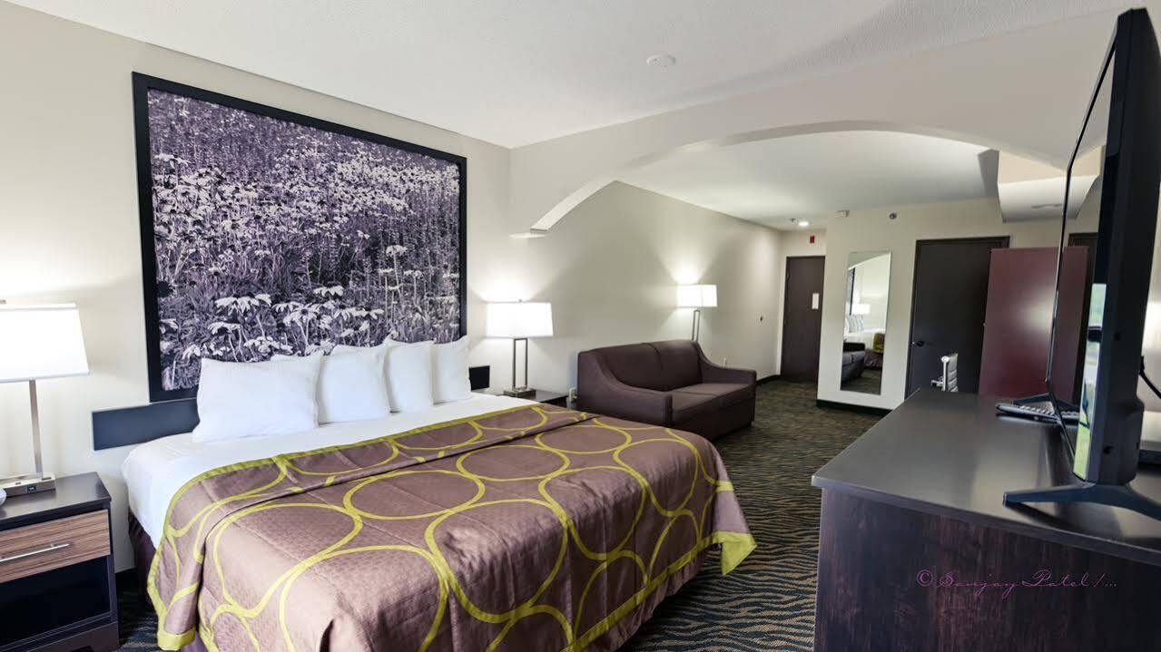 Super 8 By Wyndham High Point/Greensboro מראה חיצוני תמונה