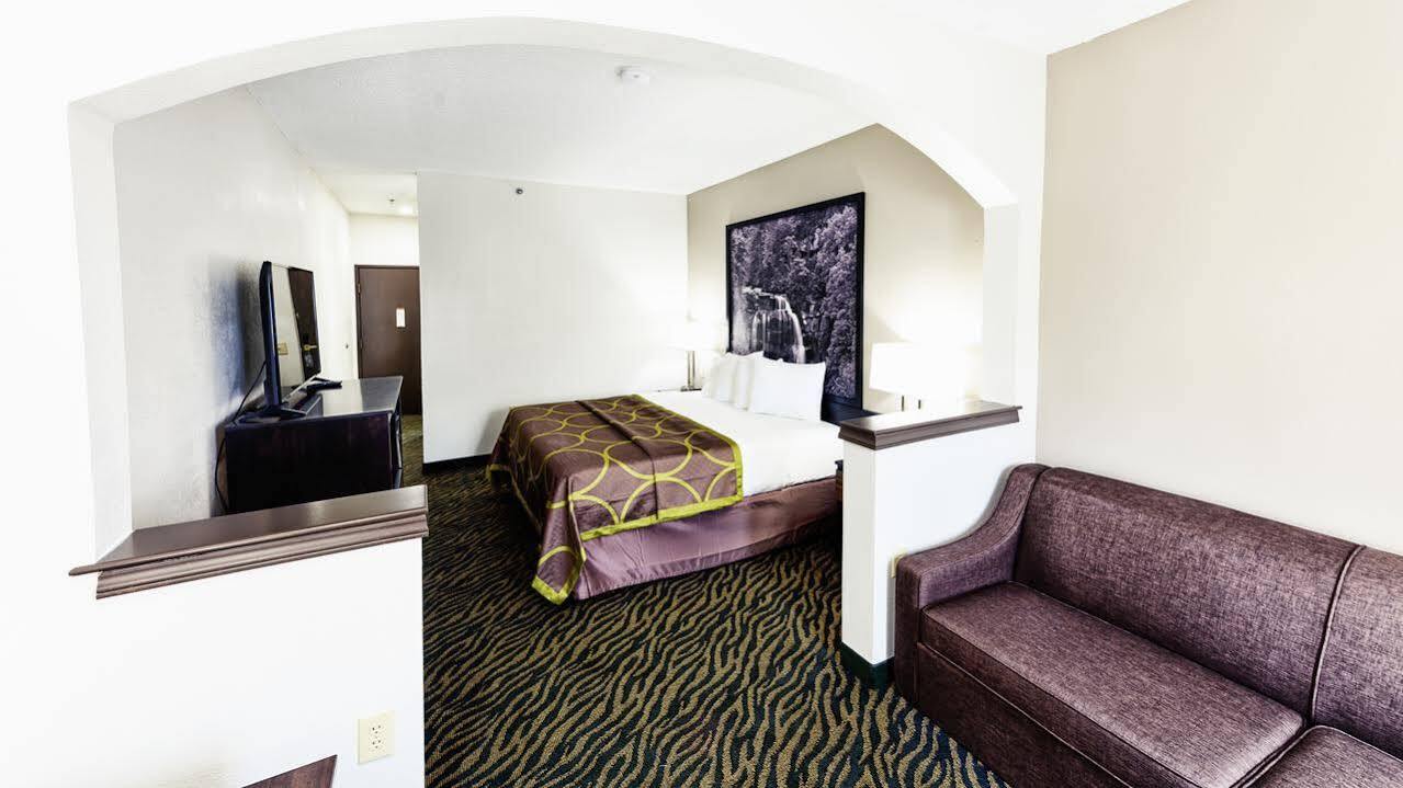 Super 8 By Wyndham High Point/Greensboro מראה חיצוני תמונה