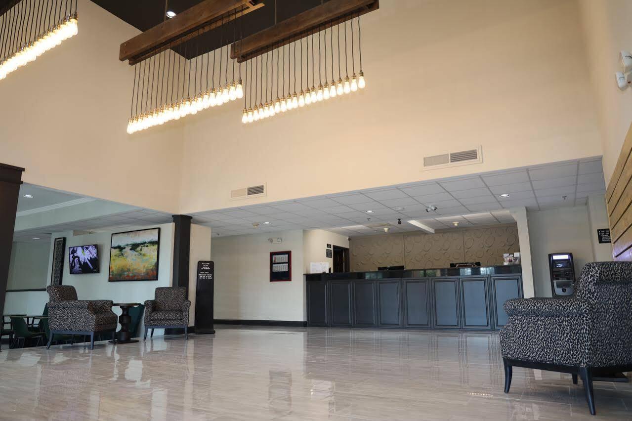 Super 8 By Wyndham High Point/Greensboro מראה חיצוני תמונה